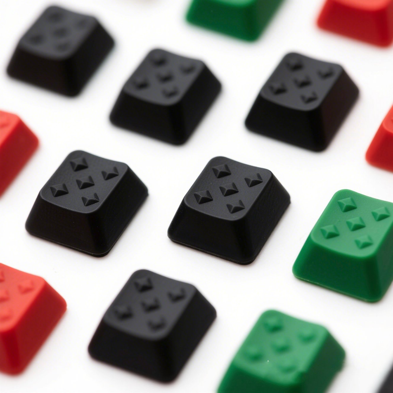 Rubber keycaps for backlit keyboards