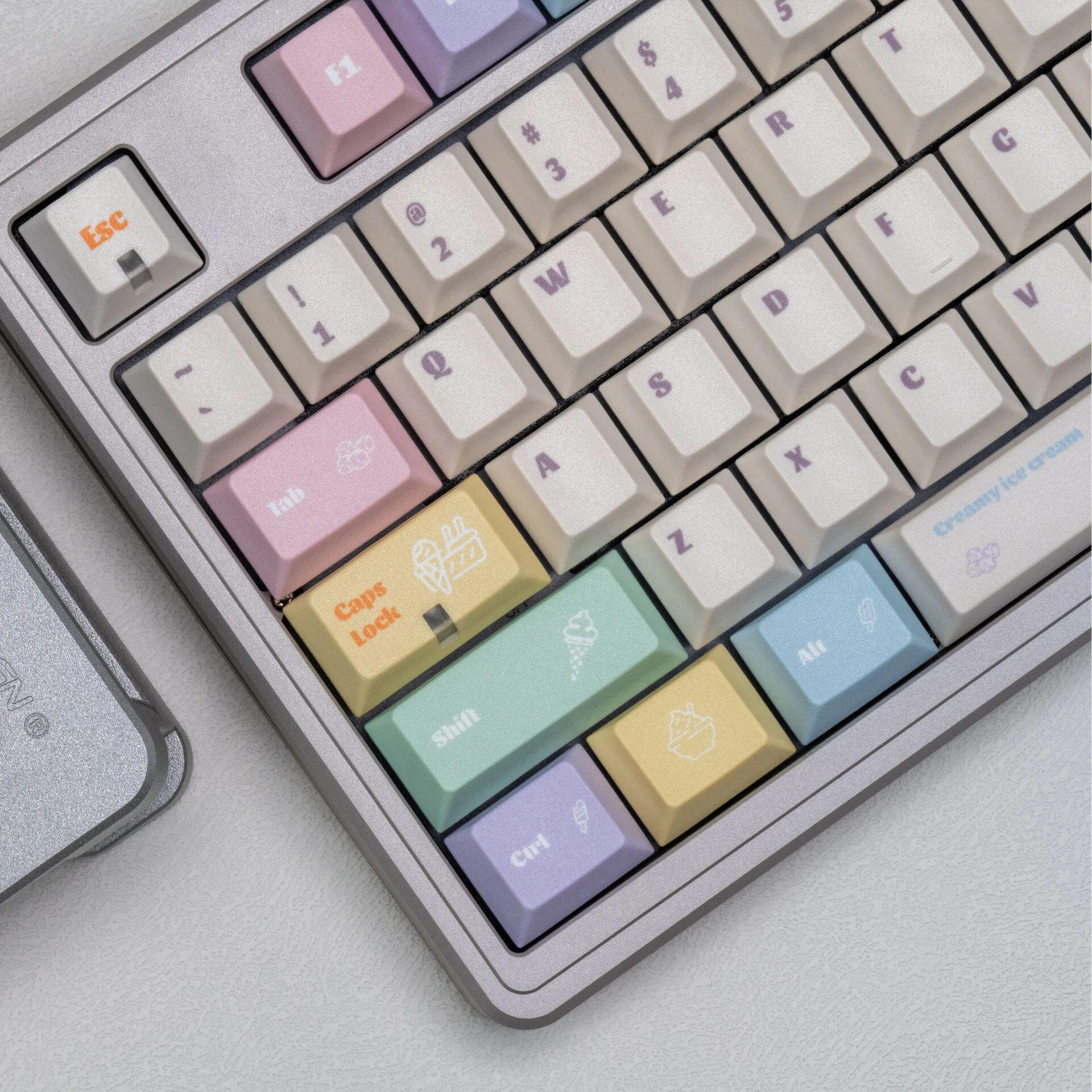 Cream Ice Cream 143-Key PBT Keycaps for Mechanical Keyboard